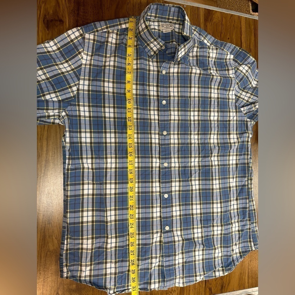 J Crew Long Sleeve Men’s Size XL Casual Button Down Shirt Blue Black White Plaid - Picture 3 of 9